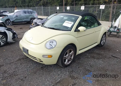 2004 Volkswagen New Beetle Gls 1.8T z USA, uszkodzony, nr VIN 3VWCD31Y64M352037